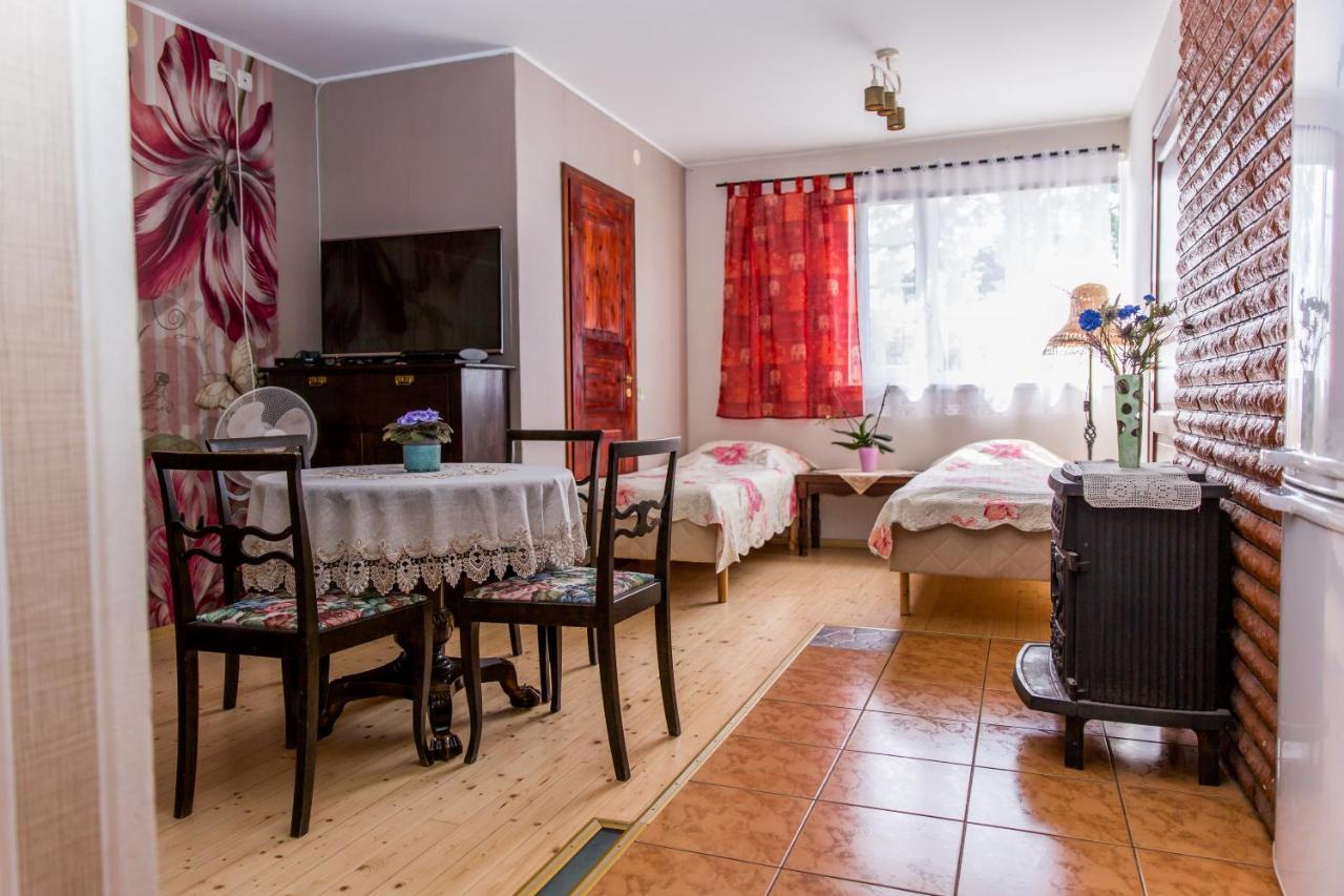 Papli 2 Accommodation Pärnu Eksteriør billede